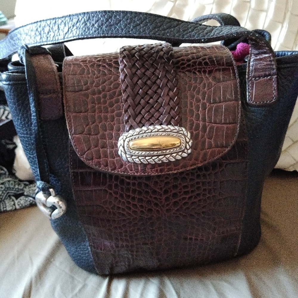 Brighton handbag. In excellent used condition.